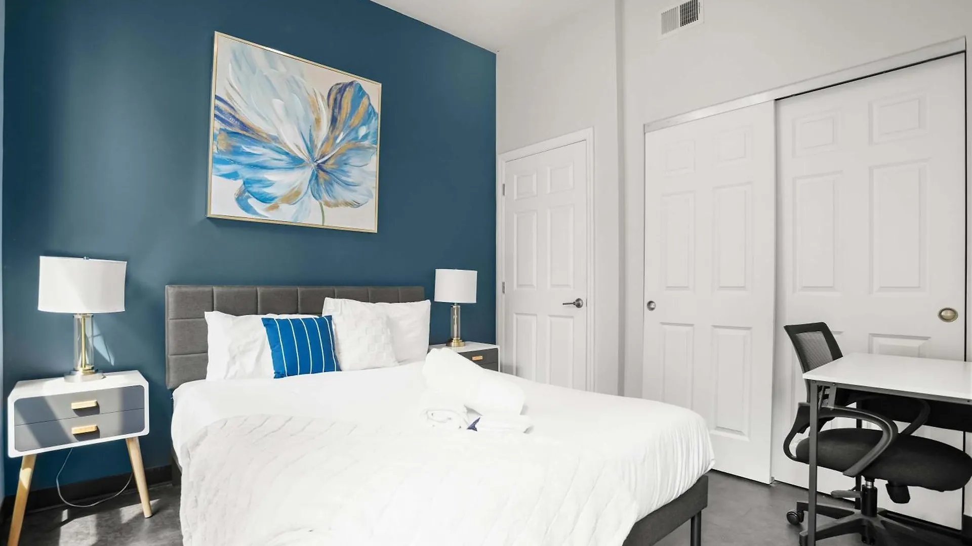 CozySuites Stunning 1BR in Downtown Pitts #17 Pittsburgh